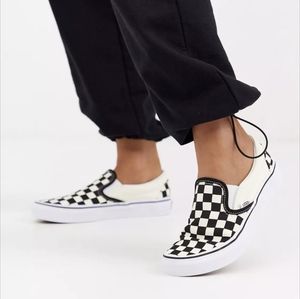 Vans Checkered Slip-on Sneaker BRAND NEW!!